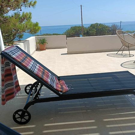 Sea View Pine House Villa Makrýgialos Екстериор снимка